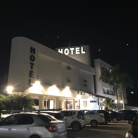 Ipe Hotel Curitiba - Aeroporto ภายนอก รูปภาพ
